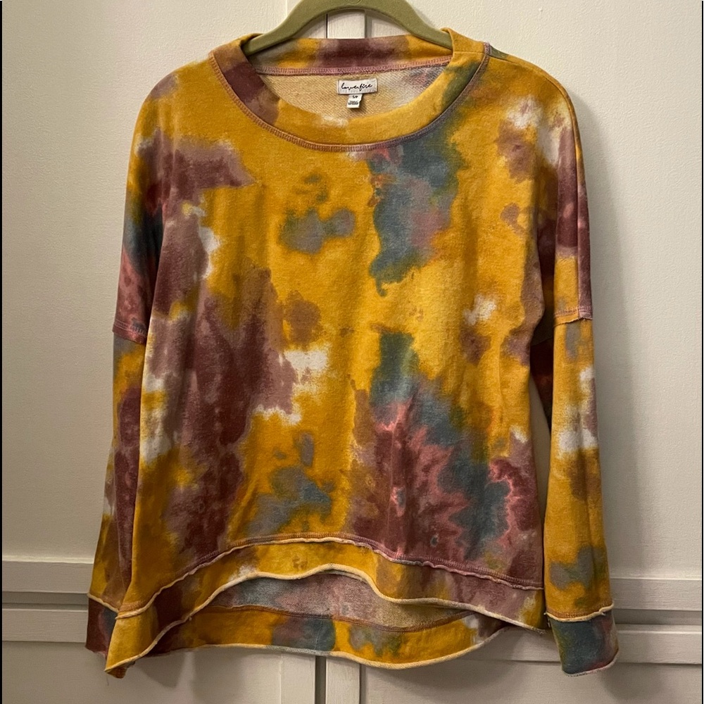 Love, Fire Women’s Tye Dye Lounge Set. Size S/P